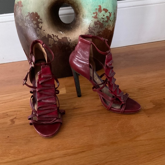 Red L.A.M.B -Gwen Staffani sandal/stilettos size 7 - Picture 2 of 7